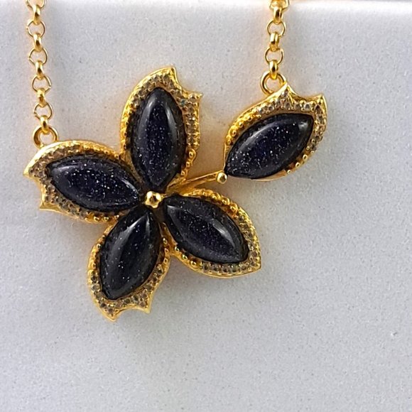 Hespera Blue Sandstone Necklace - Picture 1 of 2